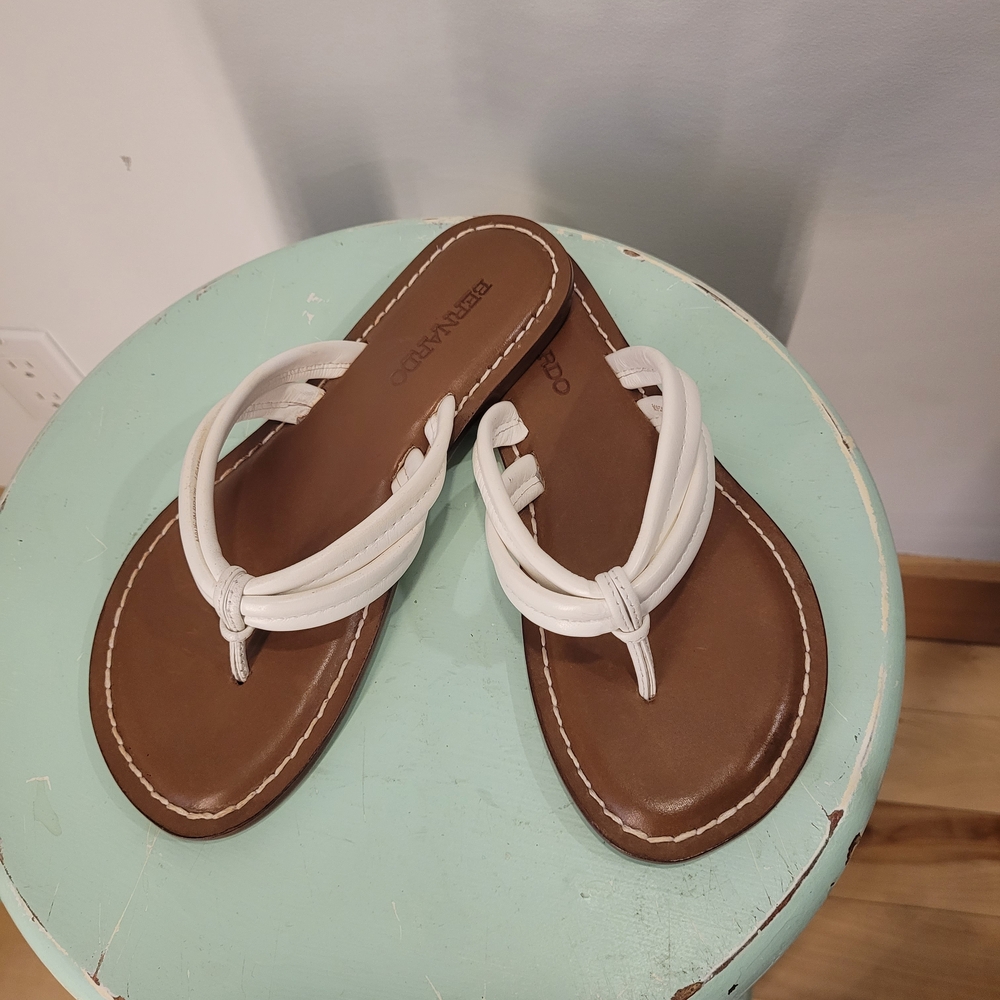 Bernardo Women's White Sandals